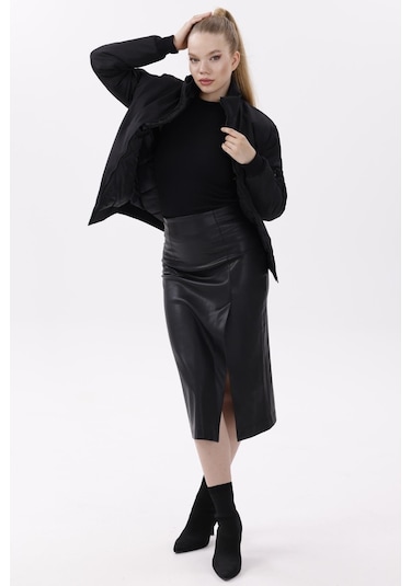 Kadın Astarlı Dik Yaka Mevsimlik Su Ve Rüzgar Geçirmez Mont Siyah