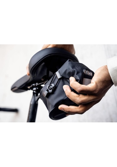 Ortlieb F9664 Seadde-bag Micro Two Sele Altı Çanta 0.5l Mat Siyah Su Geçırmez Siyah