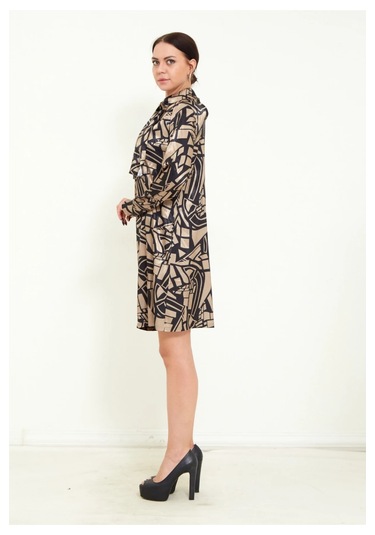 Modatalika Kadın Dijital Desen Baskı Detaylı Kemerli Şal Yaka Şık Mini Elbise BEJ