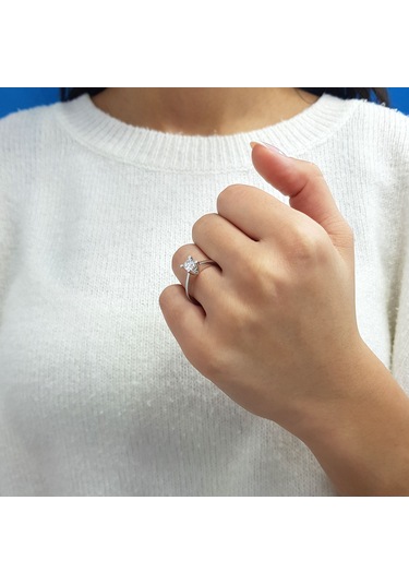 Lova F Renk 0,44 Karat Pırlanta Tektaş Yüzük - HRD Sertifikalı - 1010149