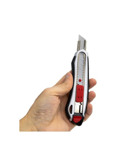 İzeltaş 14000005049 Pro Metal Gövde Geniş Maket Bıçağı 18 MM