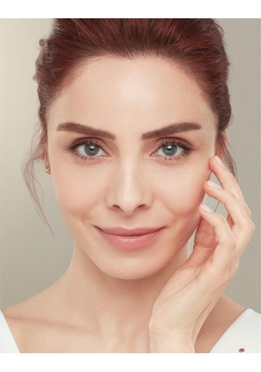 L'Oréal Paris Yaş Uzmanı 50+ Kırışıklık Karşıtı Yenileyici Göz Kremi 15 ML