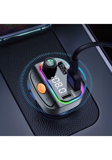 Wiwu Wi-qc031 Rgb Bluetooth Transmitter Mp3 Type-c Ve Usb-a Araç Şarjı Siyah
