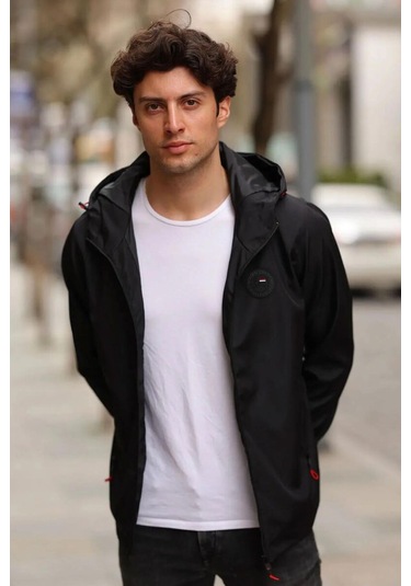 İçi Astarlı Su Ve Rüzgar Geçirmez Erkek Cepli Yağmurluk Siyah