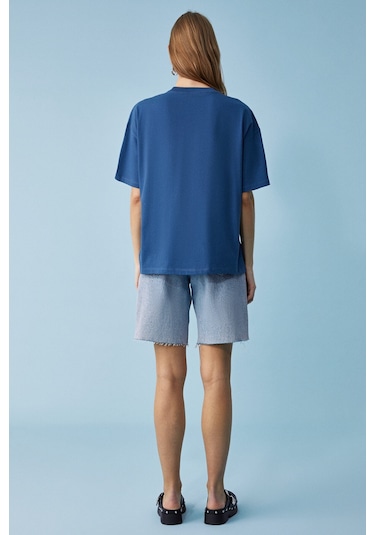 Jemmy Kadın %100 Organik Pamuk Relaxed Fit Yırtmaçlı Yuvarlak Yakalı Lacivert T-Shirt