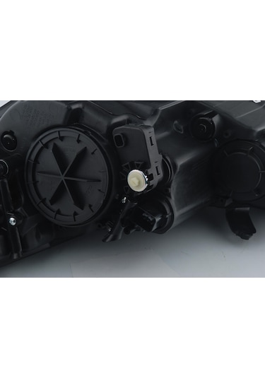 Labo Sağ Far Motorlu Hyundai Elantra 2013-2015 Uyumlu 921023x210