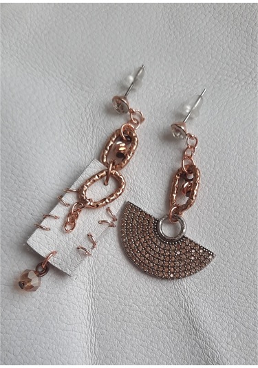 Glamglamour Deri Asimetrik Küpe Beyaz