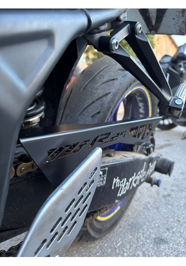 Yamaha R-25 Zincir Koruması Siyah