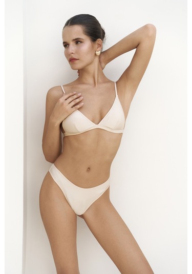 Bintang Düz Kesim Bej Bikini Altı Bej
