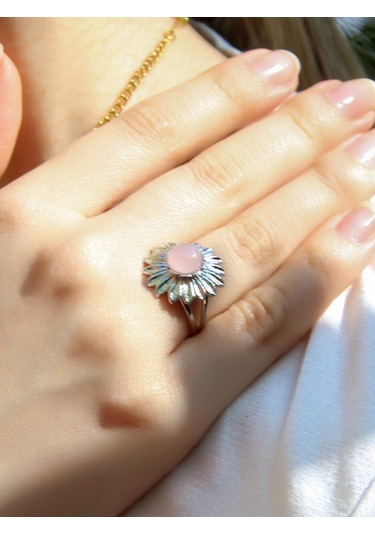 Doğal Taş Pembe Kuvars Doğal Taşlı Papatya Modelli Kadın Ayarlanabilir Gümüş Kaplama Yüzük Euy64pkr Pembe