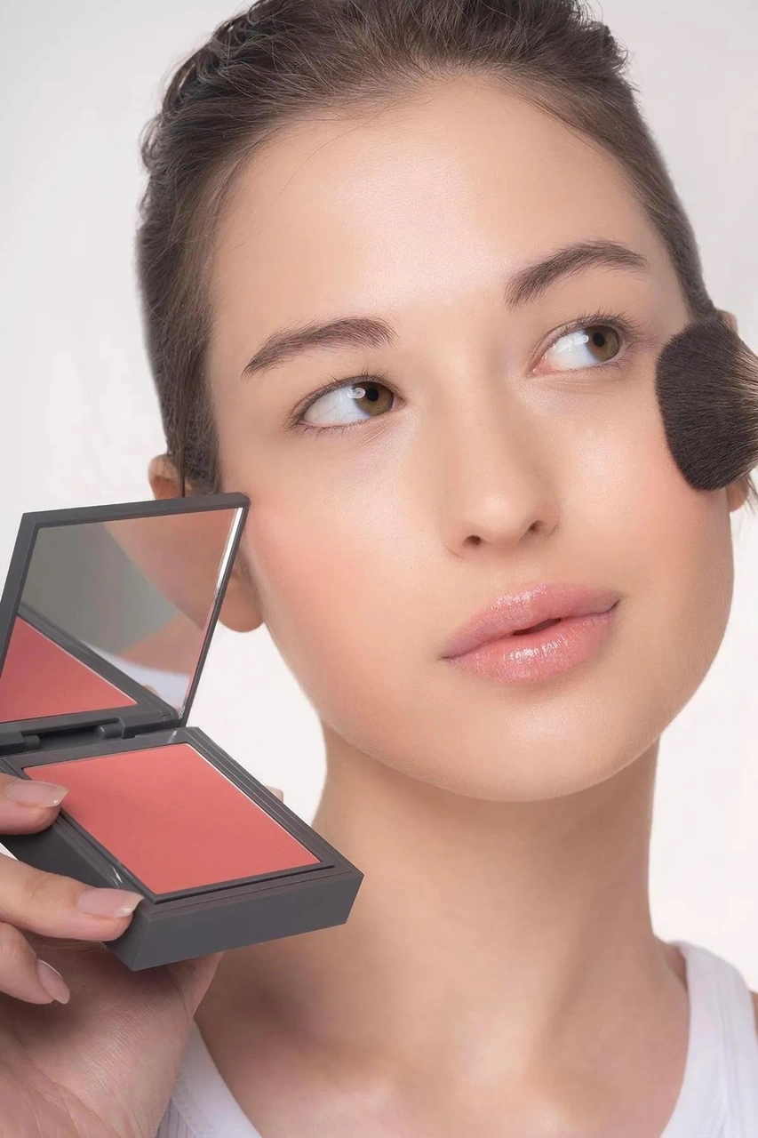 Alix Avien Yoğun Pigment Veren Uzun Süre Kalıcı Dolgunlaştırıcı Nemlendirici Etkili Akmayan Pembe Makyaj Seti