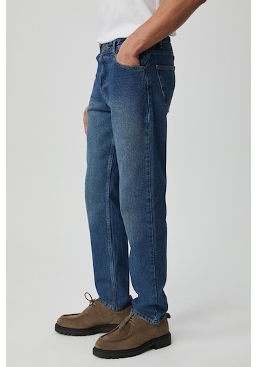 BRUNO Erkek Regular Fit Rahat Kesim Kalın Dokulu Yıkama Efektli Magic Denim Orta Mavi Jeans