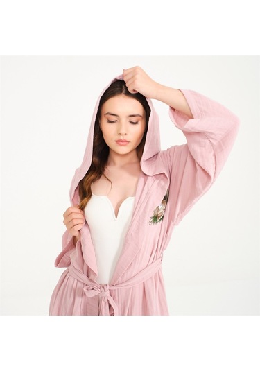 Ördek Nakışlı Kısa Kapüşonlu Müslin Kadın Bornoz-Pembe