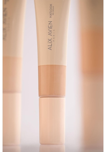 Alix Avien Doğal Parlaklık Sağlayan Nemlendiren Natlook BB Cream SPF15 20 Light To Medium