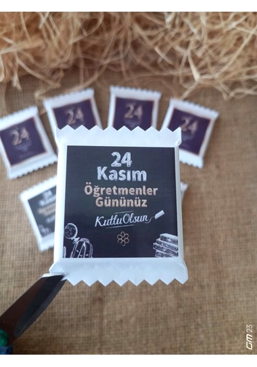 Farklı Market 24 Kasım Öğretmenler Günü Özel Kesim Hediyelik Çikolatalar 20 Adet
