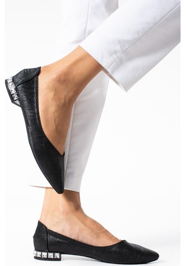 Kadın Siyah Topuk Taş Detaylı Babet Siyah Çizgili