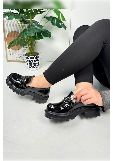 Günlük Kadın Loafer V Tokalı Kalın Topuklu Tırtıklı Tabanlı Oval Burunlu Makosen Ayakkabı 7455 - 7453 7453-siyahrugan