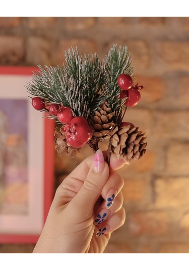 Kokina Yılbaşı Çiçeği, Yapay Çam Kozalaklı Kiraz Demeti, Dekoratif Yeniyıl Süsü, 13 Cm - 12li Set