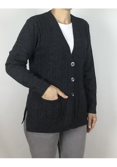 Önü Düğmeli Cepli Yünlü Kısa Anne Hırka Gri