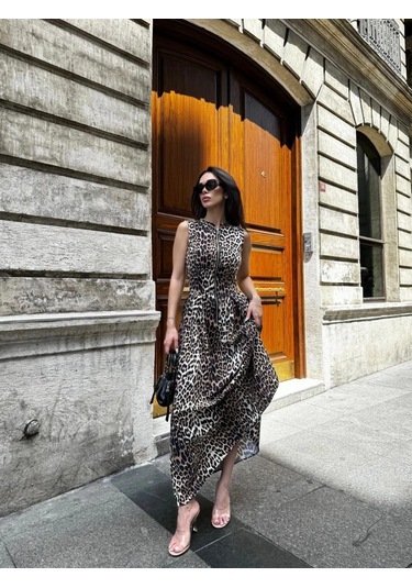 Leopar Desenli Fermuarlı Cepli Pileli Kadın Midi Elbise- Leopar Siyah