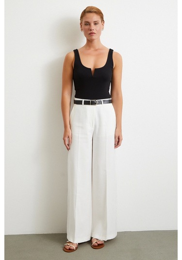 V Demirli Top Siyah Siyah