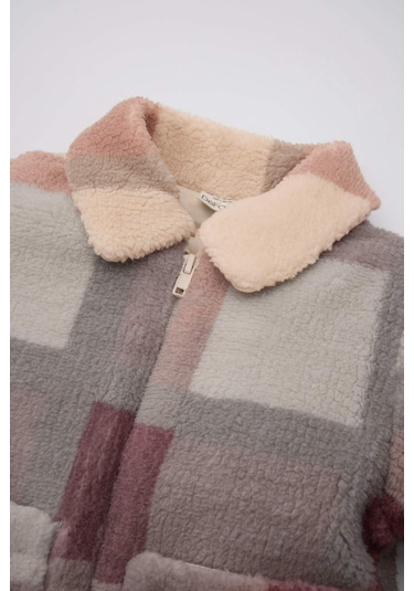 DeFacto Kız Bebek Gömlek Yaka Fermuarlı Kare Desenli Welsoft Pelüş Hırka D3826A524WNBR277 Bordo