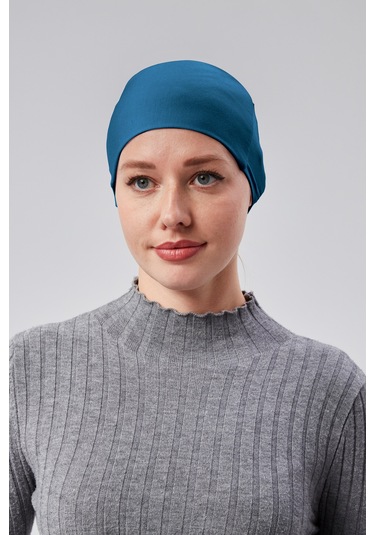 Kadın Tesettür Likralı Penye Dikişsiz Kaymaz Düz Bağlamalı Bone Petrol Mavisi