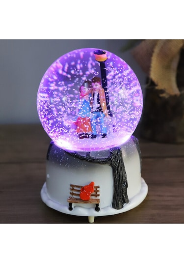 Işikli Kar Püskürten Kiş Masali Temali Kar Küresi