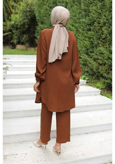 Büzgü Detaylı Tesettür Kahverengi Takım Kahverengi