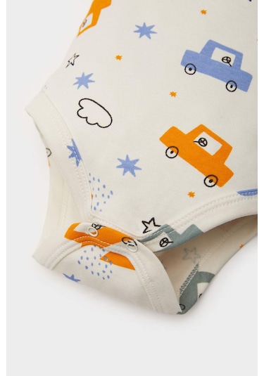 DeFacto Erkek Bebek Yenidoğan Bisiklet Yaka Baskılı Uzun Kollu Çıtçıtlı Body E6304A525SPER233 Ekru