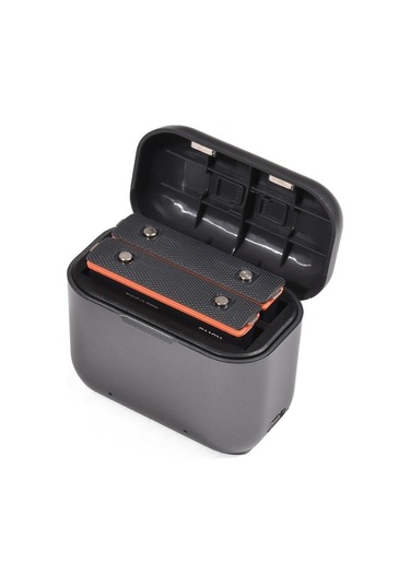 Insta360 X3 Uyumlu Taşınabilir Şarj Kutusu, 2 Pil Seti Ve Usb Kablosu Dahil