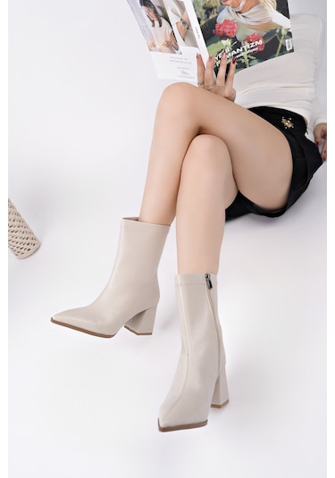 Muggo Codi Sivri Burun Kalın Topuklu Fermuarlı Kadın Bot Ten