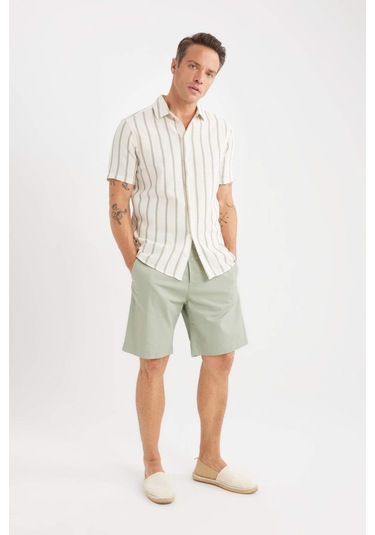 Defacto %100 Pamuk Regular Fit Gabardin Bermuda Şort C7684ax25spgn931 Yeşil