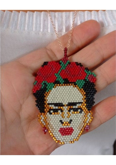 Miyuki Kırmızı Frida Kahlo Kolye Altın