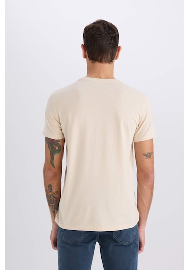Defacto %100 Pamuk Slim Fit Dar Kesim Bisiklet Yaka Baskılı Kısa Kollu Tişört E0577ax25smbg155 Bej