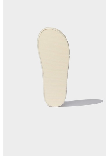 DeFacto Kadın Düz Taban Eva Parmak Arası Terlik D8950AX25SMBG26 Bej