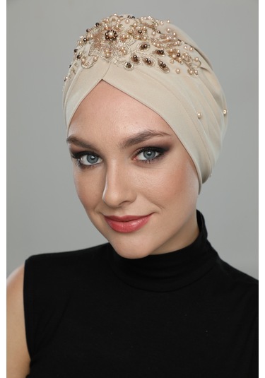 Kopma Astarlı İşlemeli Bej Sırma Motifli Hazır Türban Tesettür Abiye Bone Bej