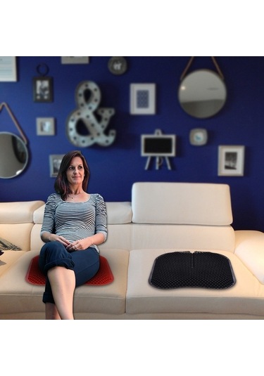 Havalandırmalı Silikon Araç Koltuğu Yastığı - Masajlı, Kaymaz, Rahat Oturma Desteği