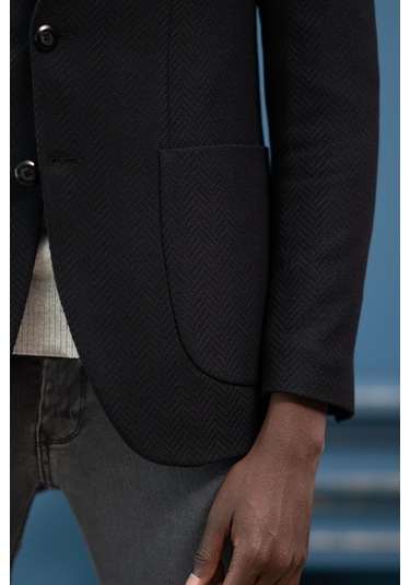 Apartro Regular Fit Mono Yaka Çift Yırtmaç Torba Cep Armürlü Tek Ceket Siyah