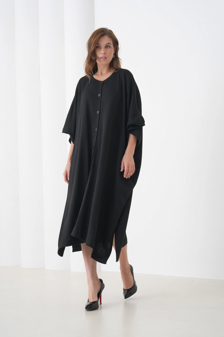 Kadın Tesettüre Uygun Önden Düğmeli Asimetrik Kesim Yarasa Kol Şık Geniş Kalıp Panço Ceket Siyah