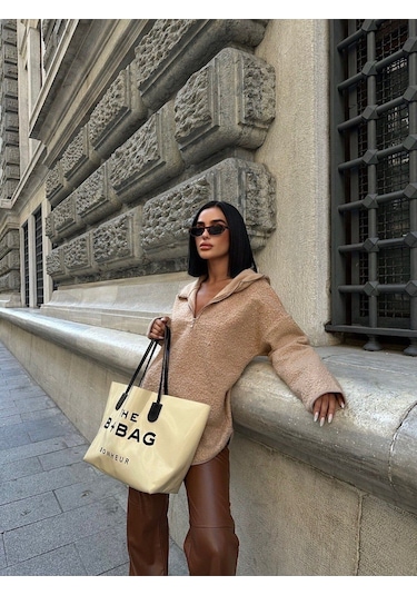 Oversize Fermuarlı Yaka Bej Roberta Suni Kürklü Sweatshirt Camel