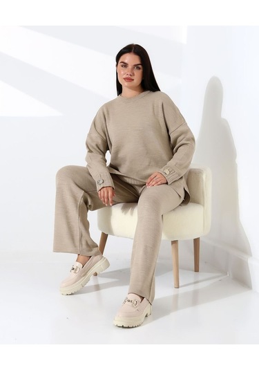 Rahat Kalıp Kol Detaylı Triko Takım Vizon