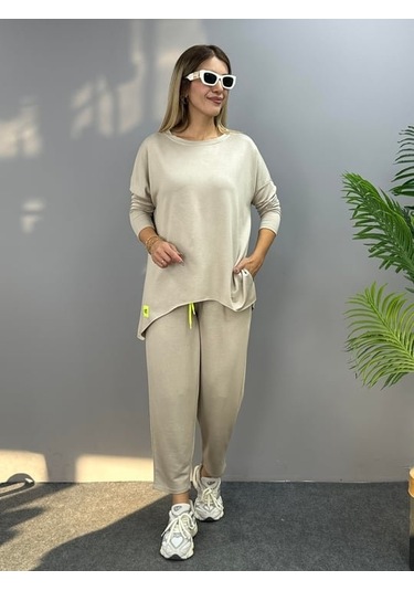 Leyla Sanat Sanata Yeni Bir Bakış Açısı Kadın Iki Iplik Viskon Pamuk Kumaş Arma Detaylı Ikili Takım Bej
