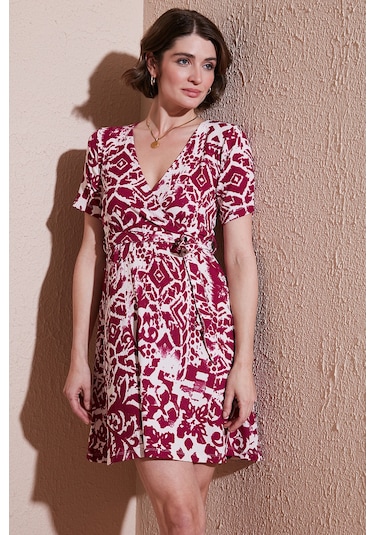 Lela Desenli Kruvaze Yaka Regular Fit Bayan Elbise 5865723 Mürdüm