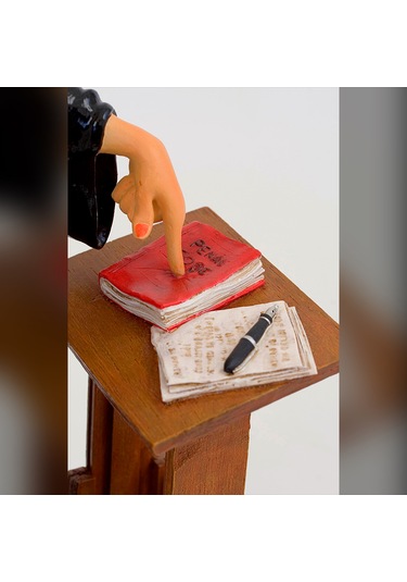 Forchino Koleksiyonu / Kadın Avukat Biblo / Büyük Boy