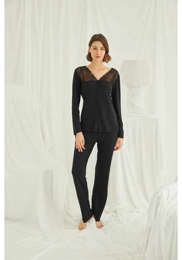 Monamise Kadın Yakası ve Omzu Dantelli Önü Düğmeli Pijama Takımı 18426 Siyah