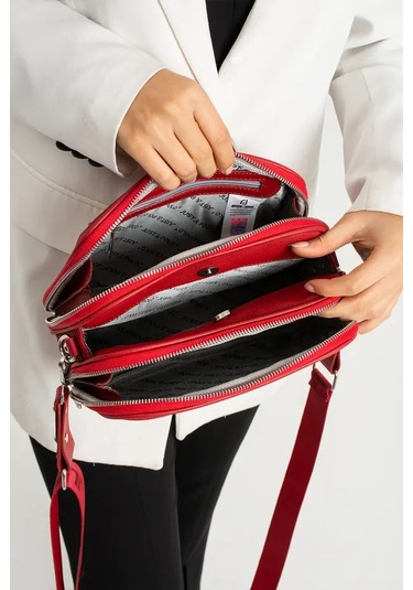 Just Polo Kadın Günlük Kullanıma Uygun Lakoste Ayarlanabilir Askılı Lüks Omuz Çantası Shoulder Bag Kırmızı
