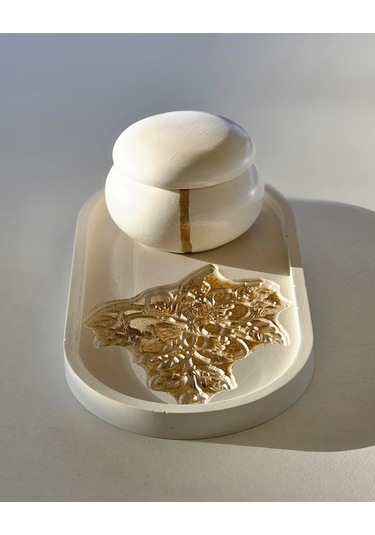 Tealight Mumluk & Tepsi Seti Özel Tasarım Kabartmalı Desen 3 Parça Gold Boyama Kırık Beyaz