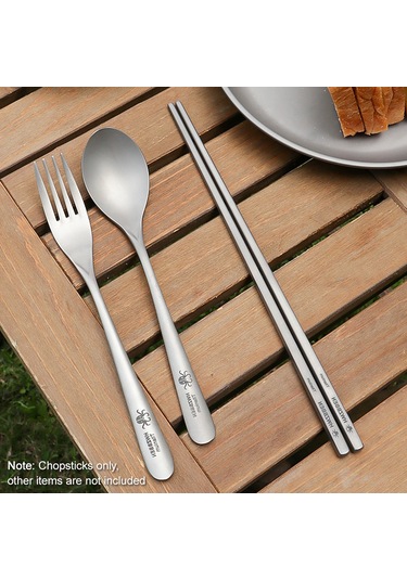 Kosona Titanium Boşluklu Çubuklar - Saf Titanyum Malzeme, 233mm Uzunluk, 21g Ağırlık, Yemek Çubukları Seti Çok Renkli