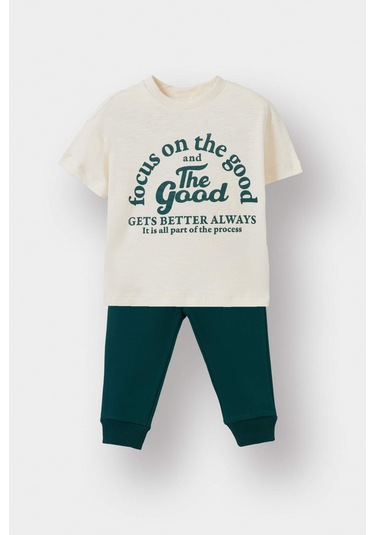Defacto Erkek Bebek 2li Takım Baskılı Kısa Kollu Tişört Eşofman Altı F3476a525augn671 Yeşil Defacto Erkek Bebek 2li Takım Baskılı Kısa Kollu Tişört Eşofman Altı F3476a525augn671 Yeşil
